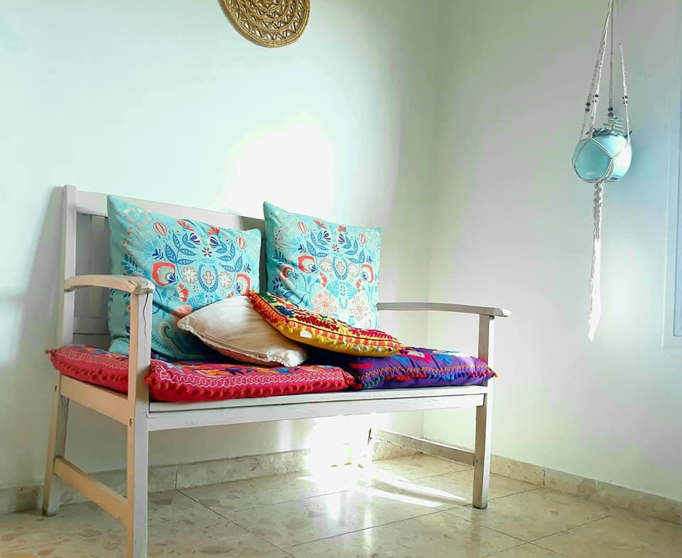 The White Hill Guesthouse เยโรแฮม ภายนอก รูปภาพ
